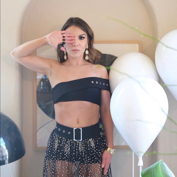 Meet Your Posher Haili - Picture 1 of 2